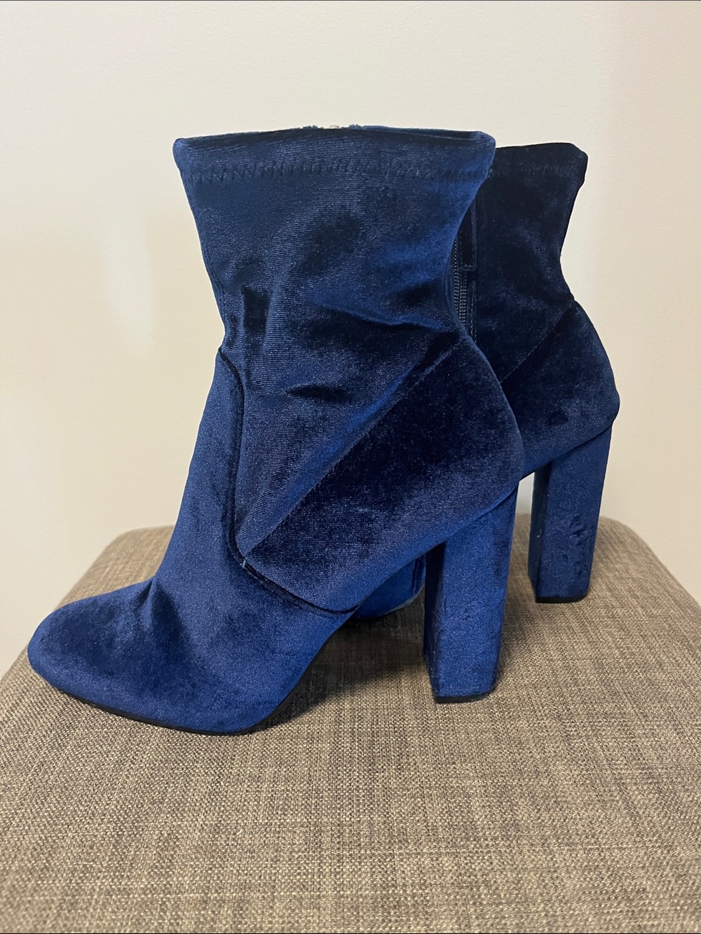 Steve Madden Velvet High Heel Ankle Boots 8.5